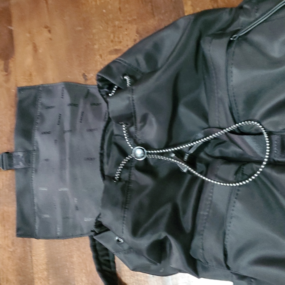 DKNY Backpack Black Drawstring   Beauriful Condition! - Picture 3 of 14